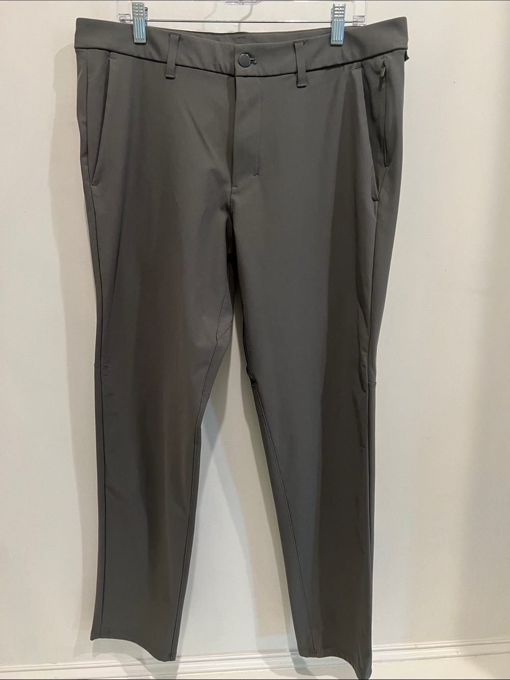 lululemon athletica Men's Gray Chinos